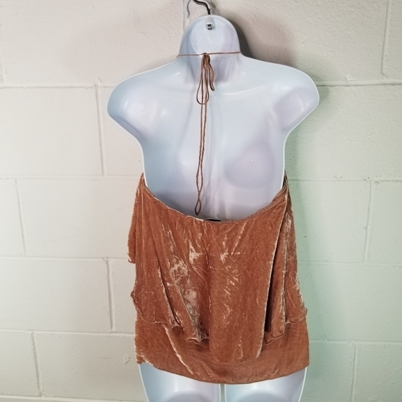 Alice + Olivia Marybeth velvet halter top - Picture 10 of 14